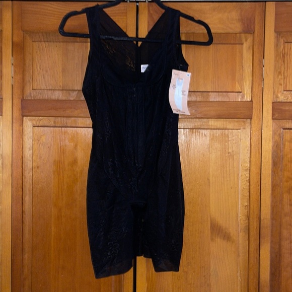 Heavenly Shapewear Intimates & Sleepwear Power Mesh Half Zip